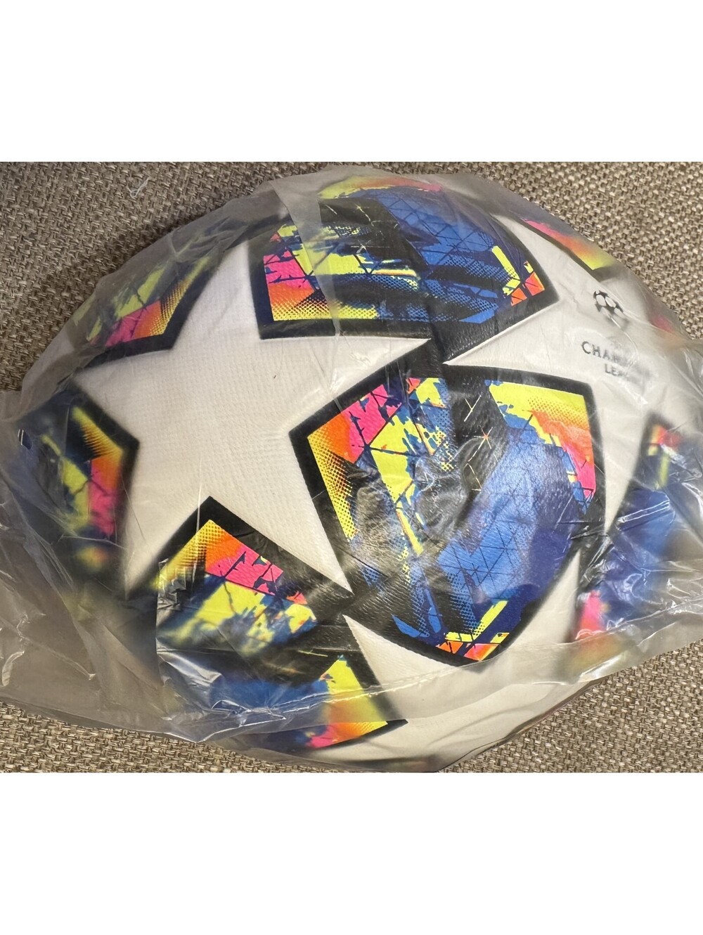 USPA Fifa Quality White/Blue/Hot Pink Pro Champ Soccer Ball/Pump